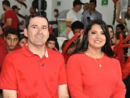 Gustavo de la Rosa y Laura fortich llegan a Sabanalarga